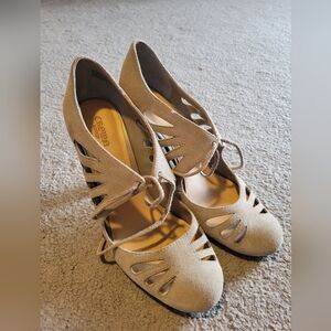 Crown Vintage Suade Lace-Up cut out heels